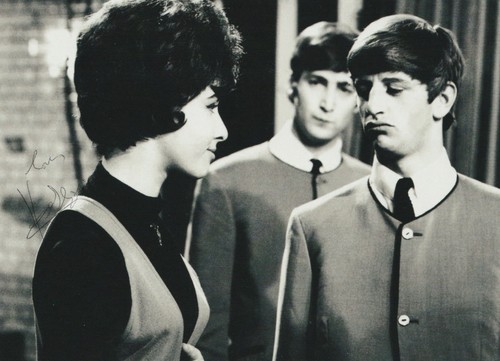 Helen shapiro hand signed 7x5 - signed,