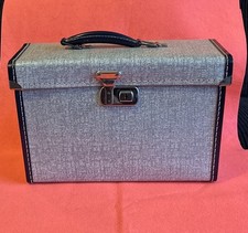 Strong Vintage Carry Case