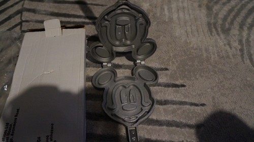 Disney mickey mouse waffle - disney,