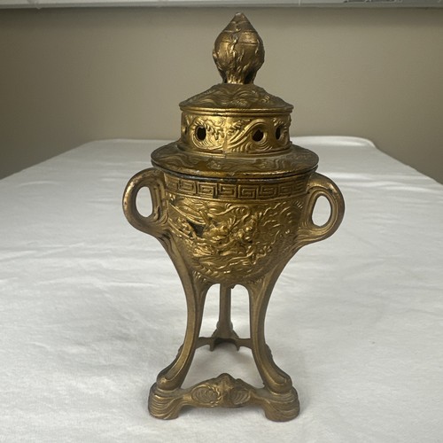 Bronzed spelter metal - metal, lidded