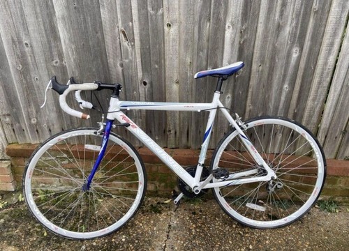 Road racing bike - (mens),