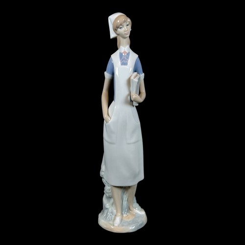 Lladro 4603 nurse figure - 4603, 14"