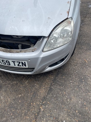 Vauxhall zafira headlamp - vauxhall,
