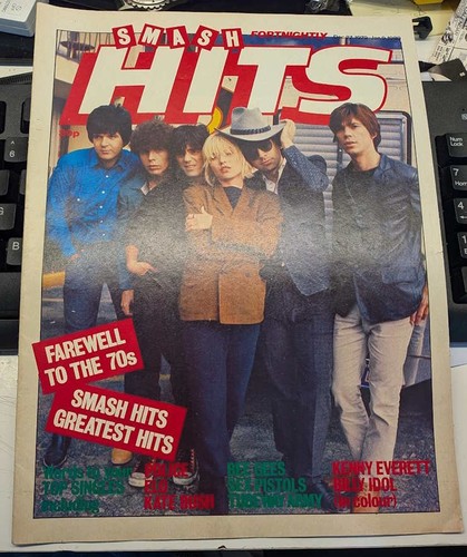 Smash hits magazine december - smash,