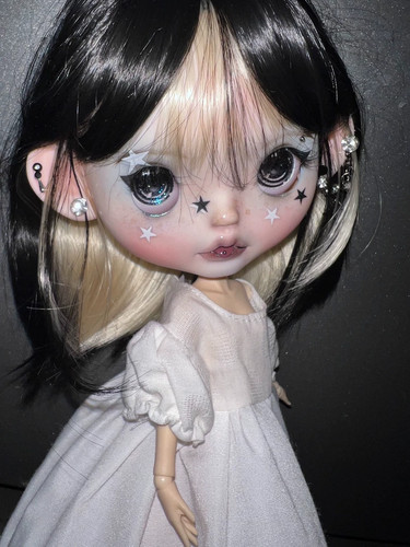 Blythe doll handmade - blythe,