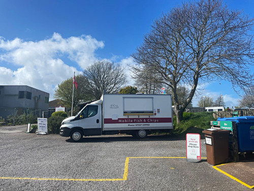 Mobile fish chips catering - mobile,