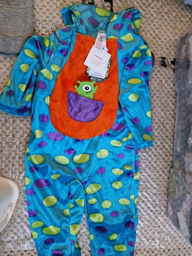 Halloween costume months - 9/12,