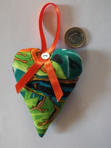 Tree frog cotton fabric - frog,