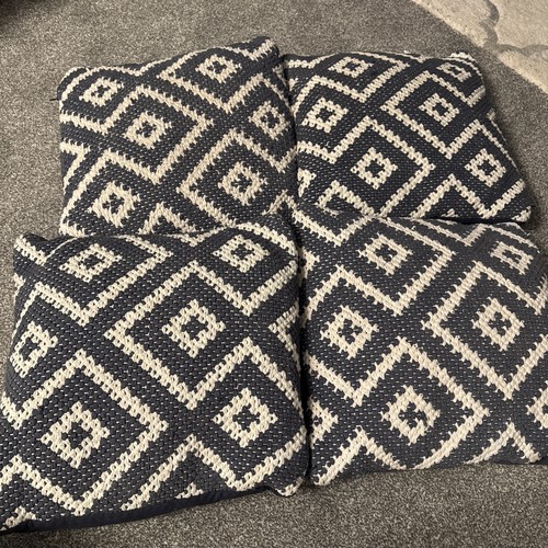 Next textured cushion - 4,