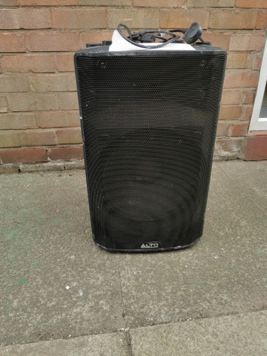600 watts peak - watts, 300