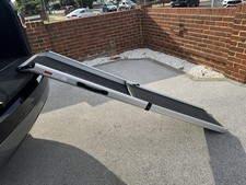 Land Rover Discovery Luxury Telescopic Dog Ramp for Cars 1.8m 90kg Capacity 