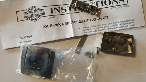 Tour pack locking - pack, lock