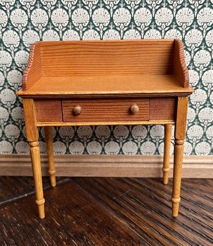 Dolls house artisan victorian - house,