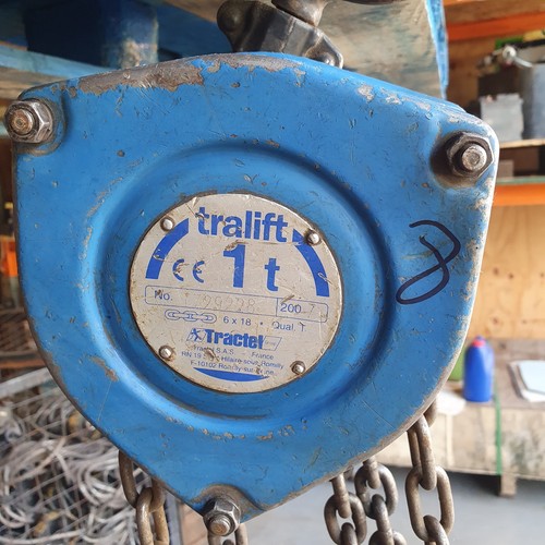 Chain hoist lifting winch lift - lifting,