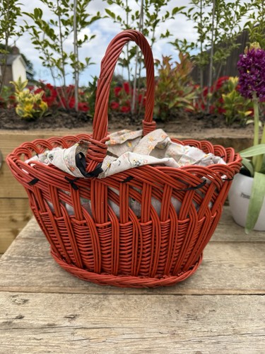 Vintage wicker basket - basket, shopping