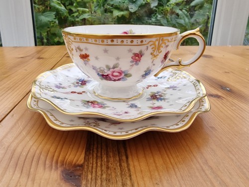 Rare stunning vintage royal - stunning,