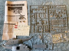 1998 REVELL 1:72 SCALE -