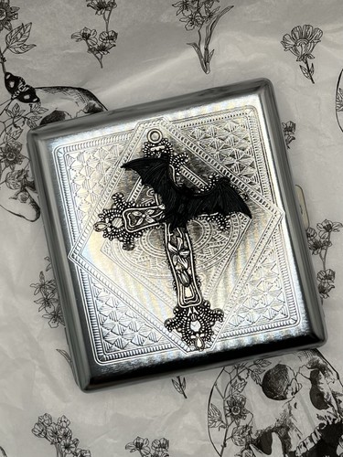 Silver metal cigarette case - silver,