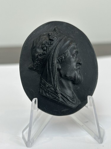 Wedgwood black basalt portrait - basalt,