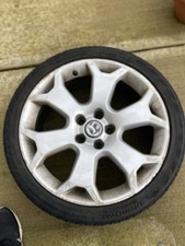 18 Inch Vauxhall Snowflake