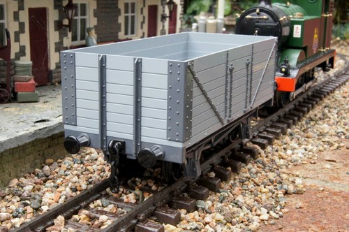 Scale thomas 3 link wagon - link,