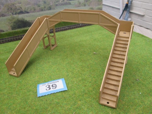 Hornby dublo footbridge 00 - hornby, .00