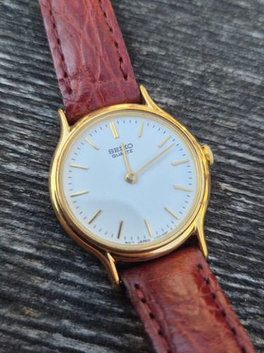 Womens seiko quartz v700 6091 - seiko,