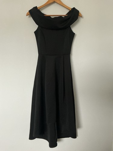 Bnwt boohoo black dress - bnwt,