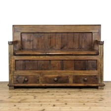 Rustic Pine Settle with