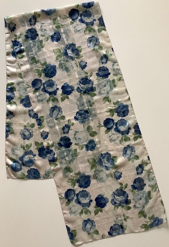 Ivory blue flower - ivory,
