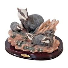 Juliana Collection Badger Family Figurine On Wooden Display Plinth 2000 Charity 
