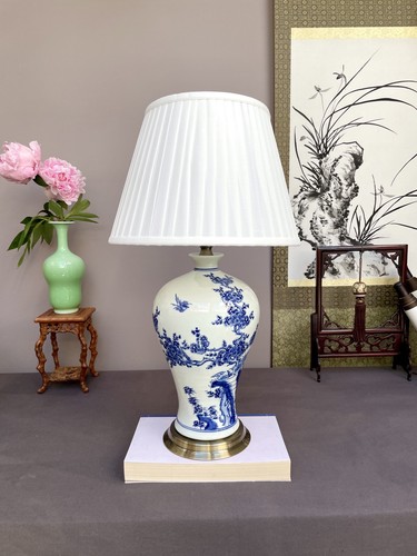 Blue and white porcelain table - and,