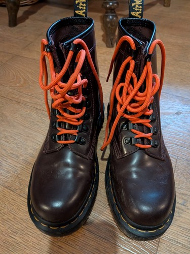 Oxblood red brown doc - /,