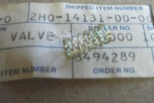 YAMAHA XT500  SR500  1978/1979  NOS THROTTLE VALVE SCREW SPRING - # 2H0-14131-00