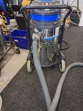 SkyVac Industrial 85 110v Gutter Vacuum - 6 poles, camera/monitor included