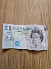 Paper note bank of - £5,