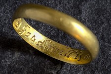 RARE ANTIQUE ENGLISH 22K GOLD POSY RING WEDDING BAND 'GOOD WILL IS ABOVE GOLD'