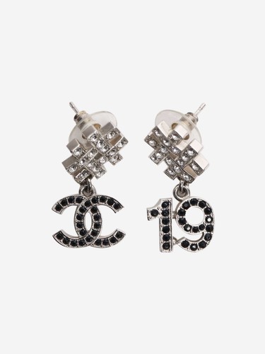 Chanel silver and black - silver,