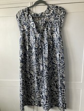 Kew Blue And White 100% Silk