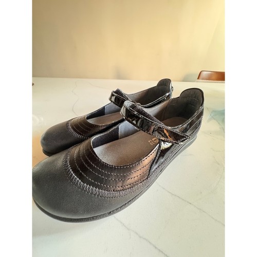Nwot naot matai black leather - naot,