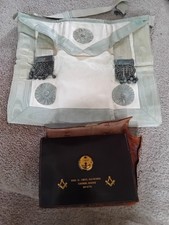 MASONIC OLD APRON & POUCH