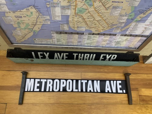 Nyc triboro coach bus - nyc, roll