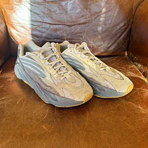 Adidas yeezy boost 700 - adidas,