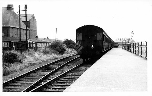 1950 felixstowe pier - 1950, train
