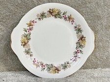 VINTAGE ROYAL STANDARD CAKE PLATE LYNDALE PATTERN FINE BONE CHINA