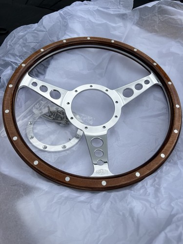 Light wood steering wheel - wood,