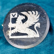 Vauxhall Griffin round Badge