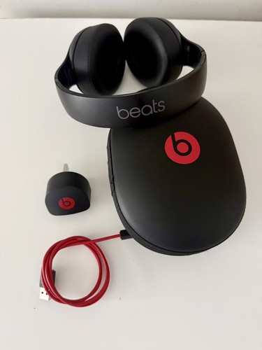Beats studio pro wireless - pro,