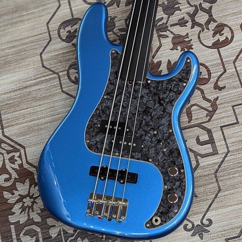 Fender tony franklin fretless - fender,