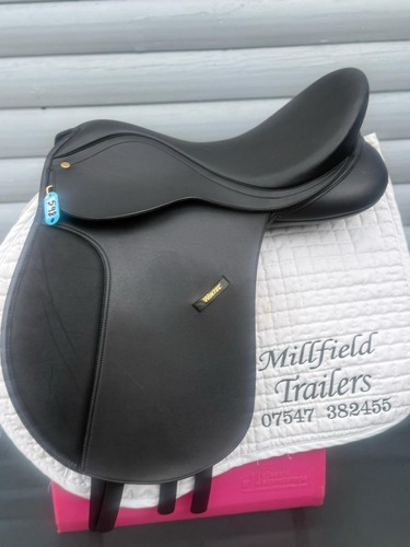 Wintec wide saddle 5 - wide,